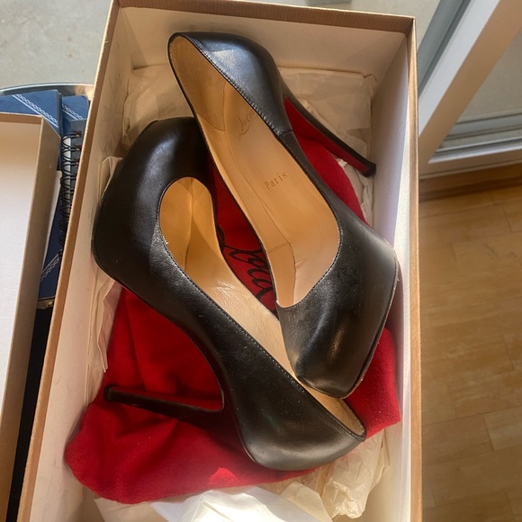 Authentic Christian Louboutin Platform Pumps 37 - Picture 5 of 16
